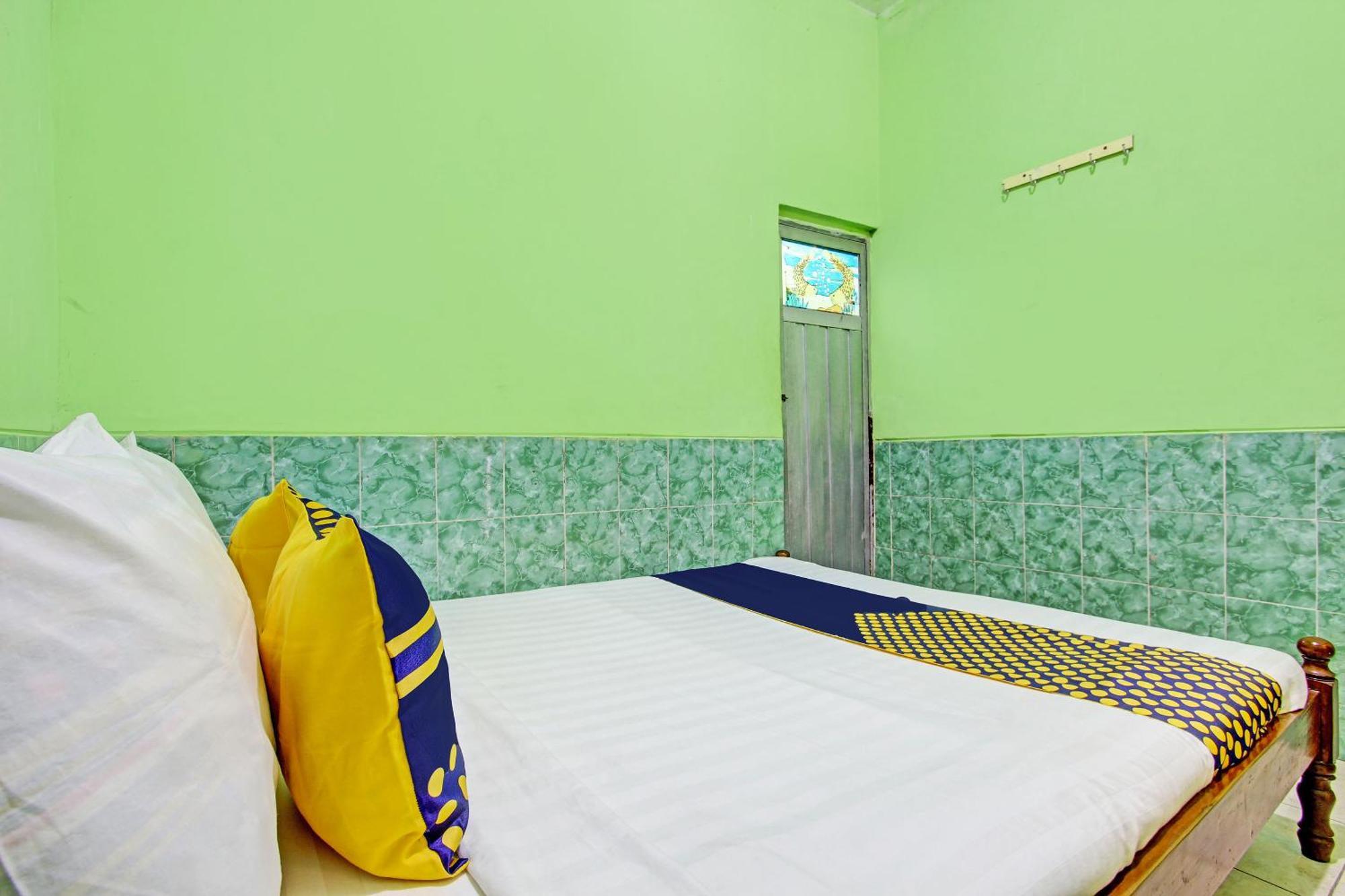 Sabar Menanti 2 Hotel Bantul Bagian luar foto