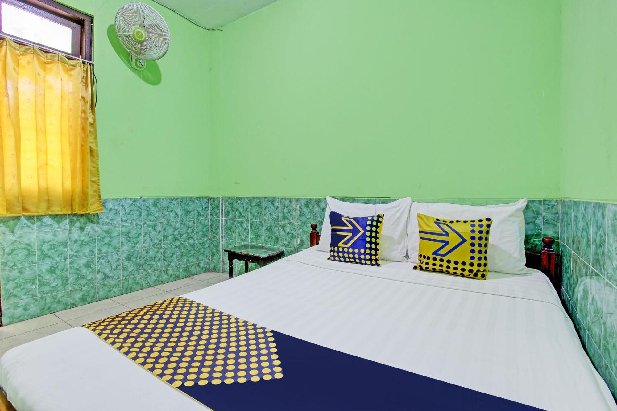 Sabar Menanti 2 Hotel Bantul Bagian luar foto